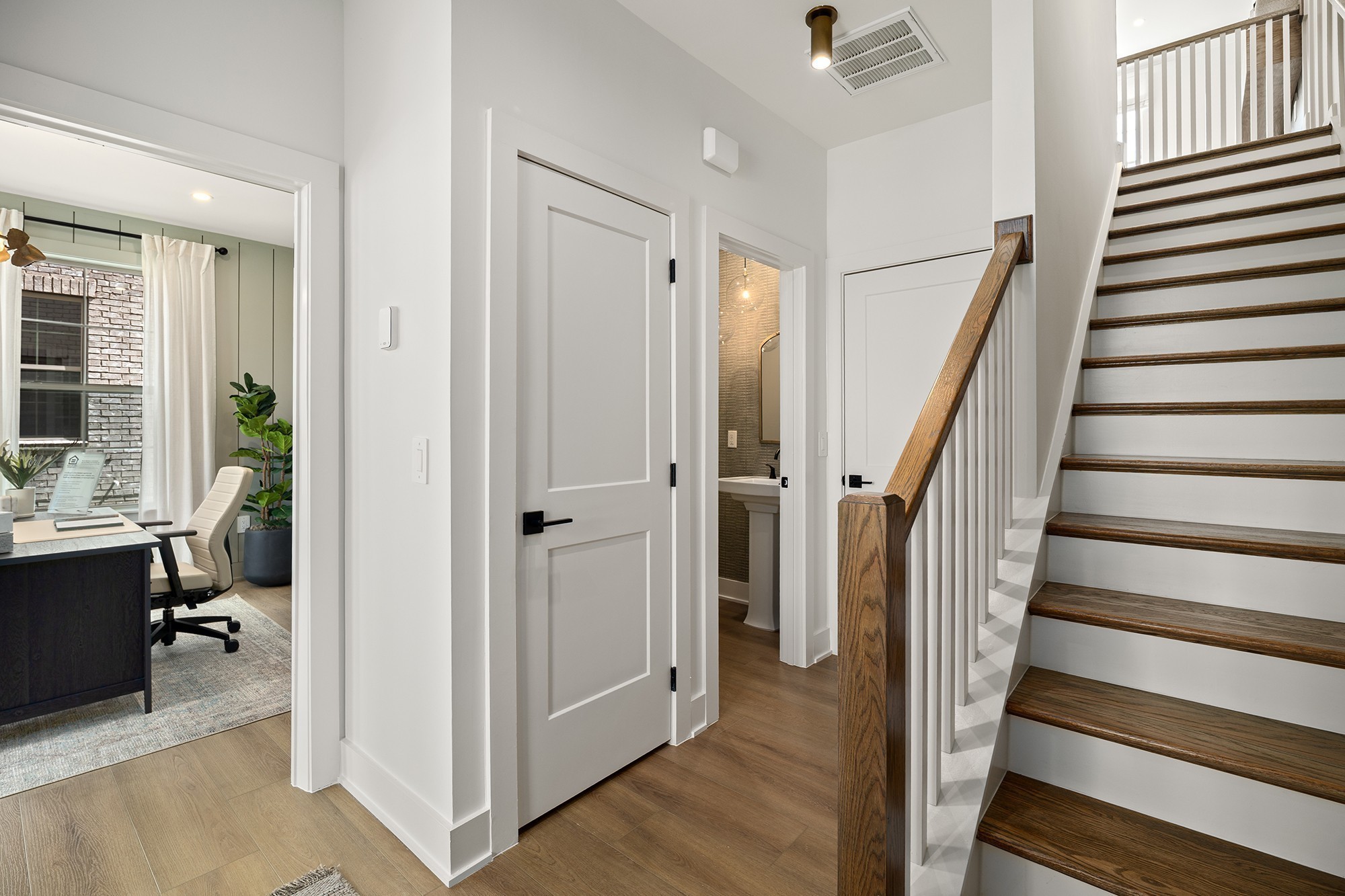 2615 Wilkinson Pike 1306