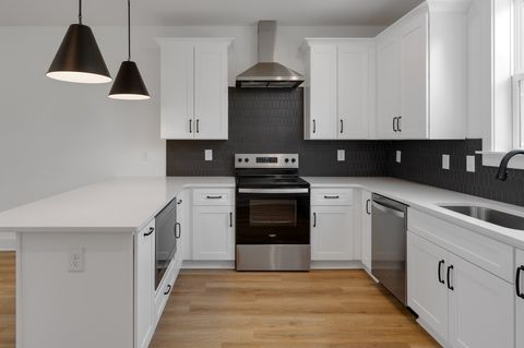 3326 Conviser Dr Nashville TN 37207