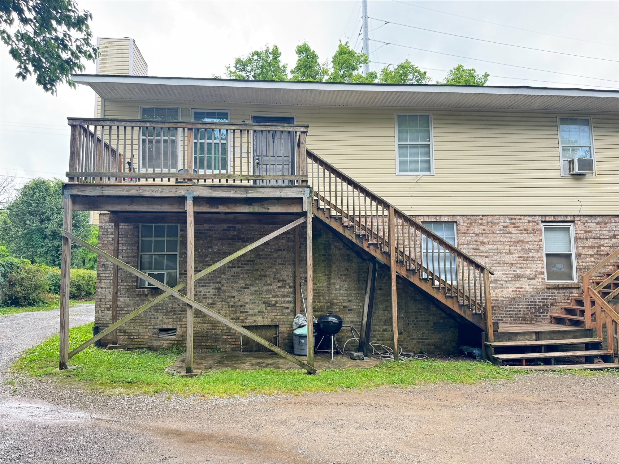 705 Neelys Bend Rd