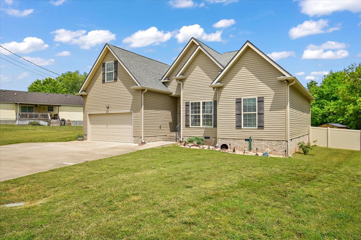 103 Bush Cir