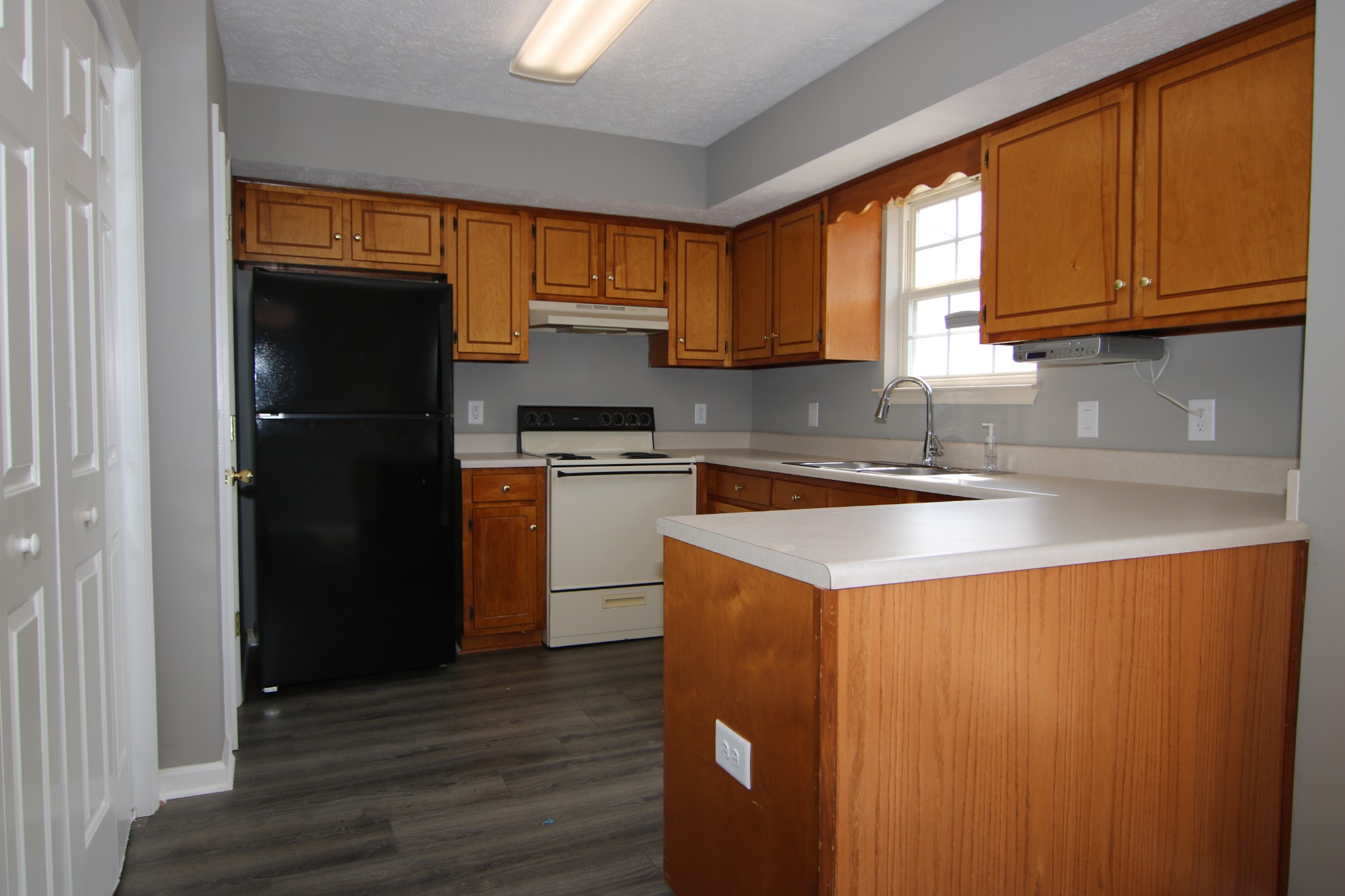 1017 Heydel Cir