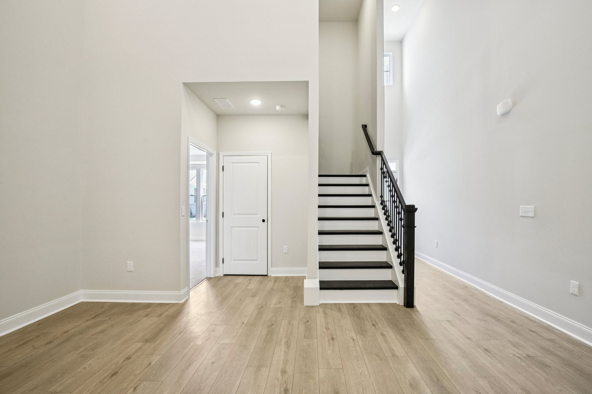 517 W Stonehaus Crossing