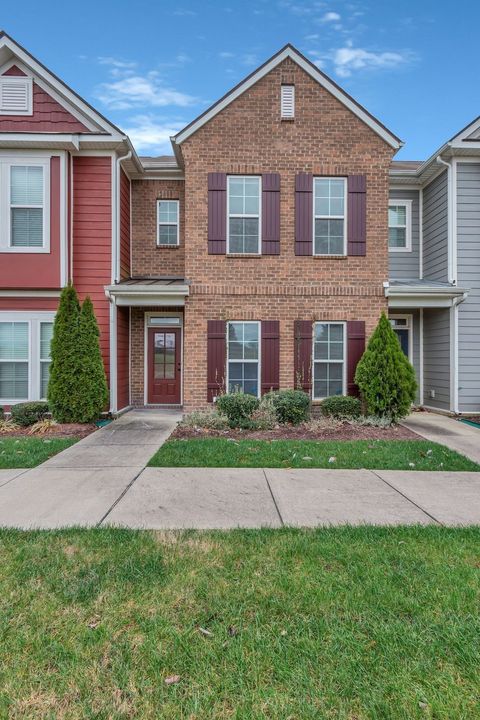 305 Dursley Pvt Ln Spring Hill TN 37174