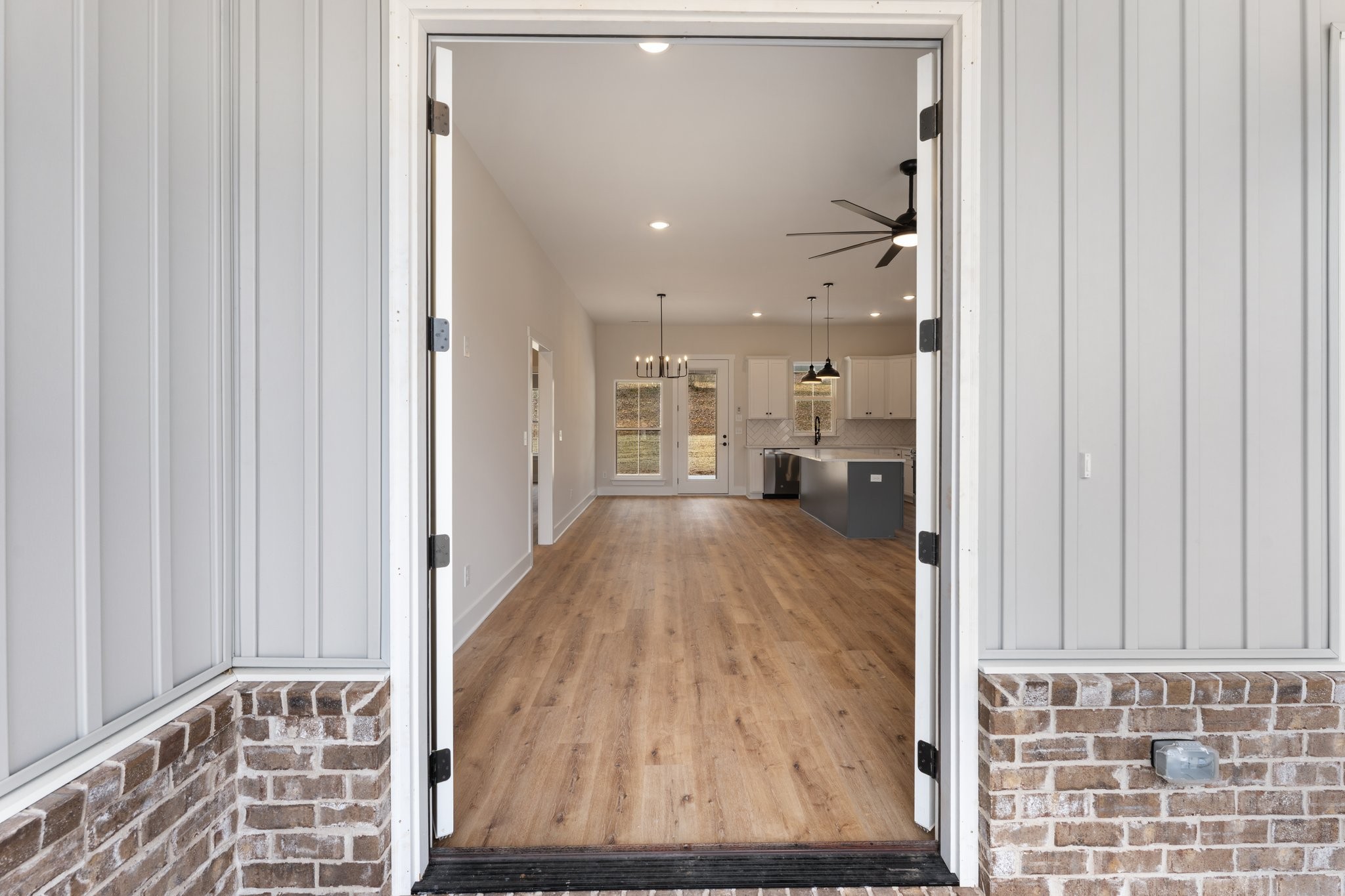 314 Woodland Creek Dr