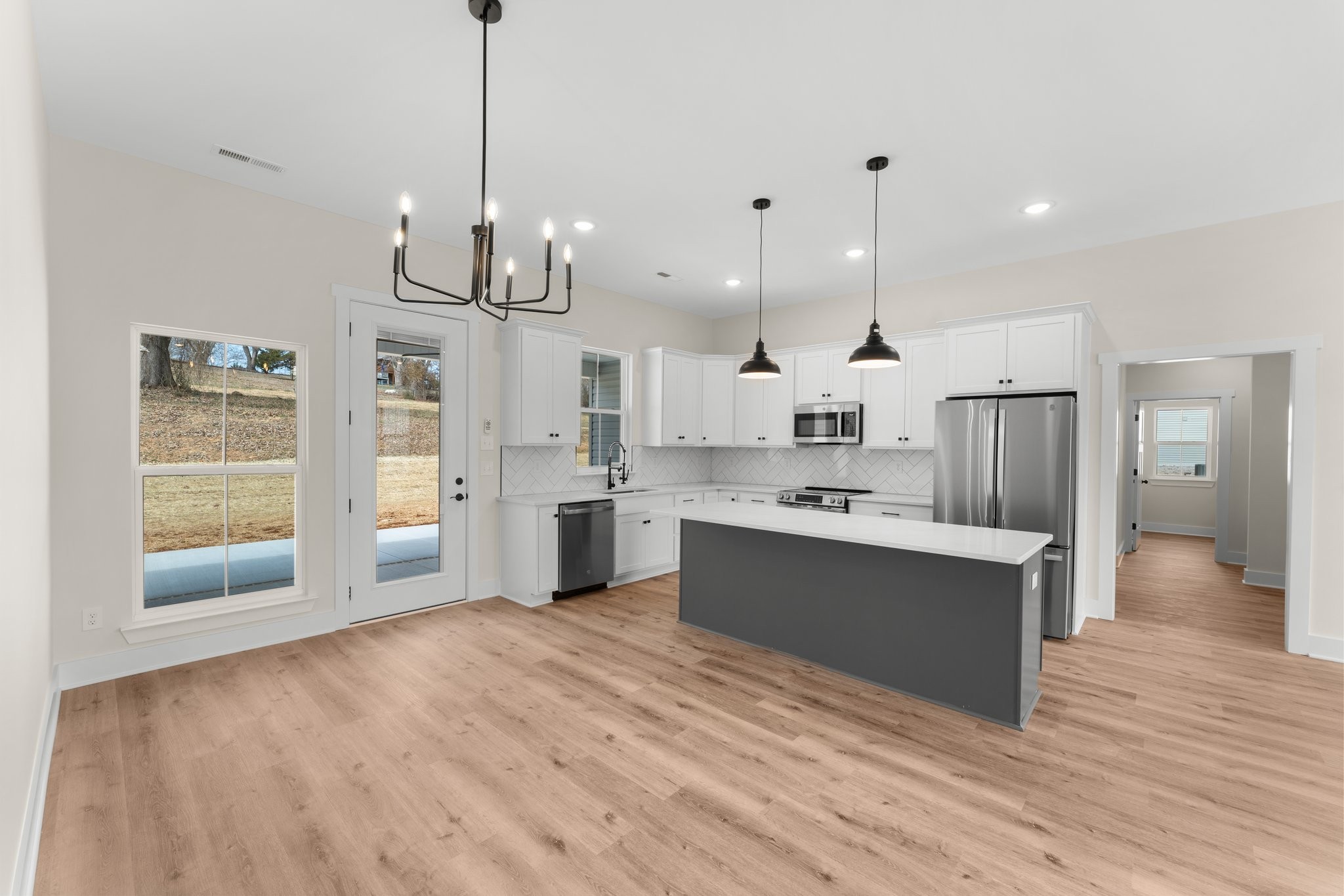 314 Woodland Creek Dr