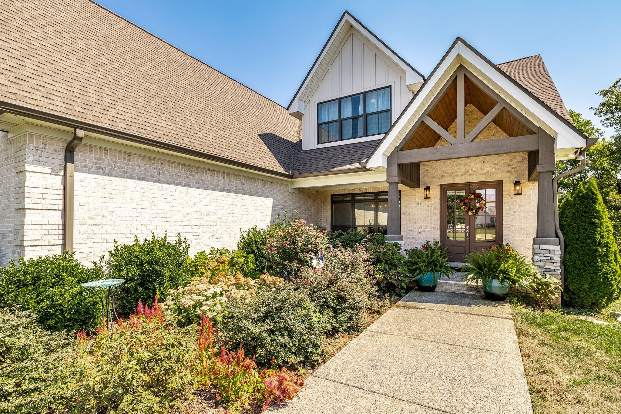 1221 Ben Forkum Dr