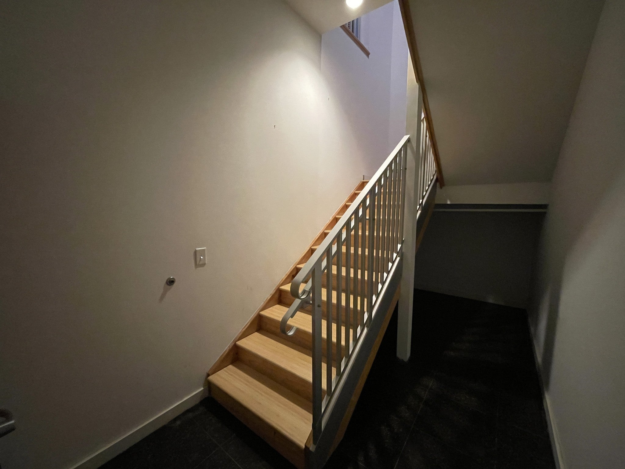 239 5th Ave N 202