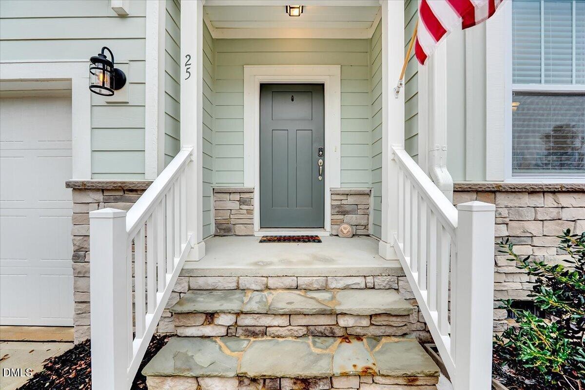 25 Courrone Ct
