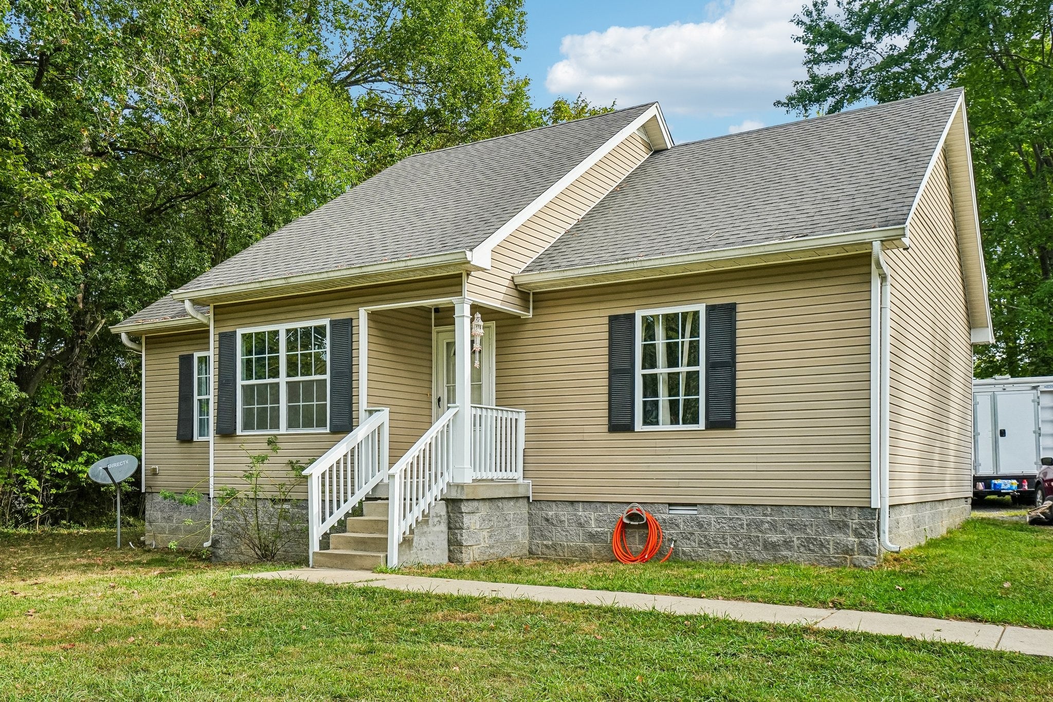 2027 Old Greenbrier Pike