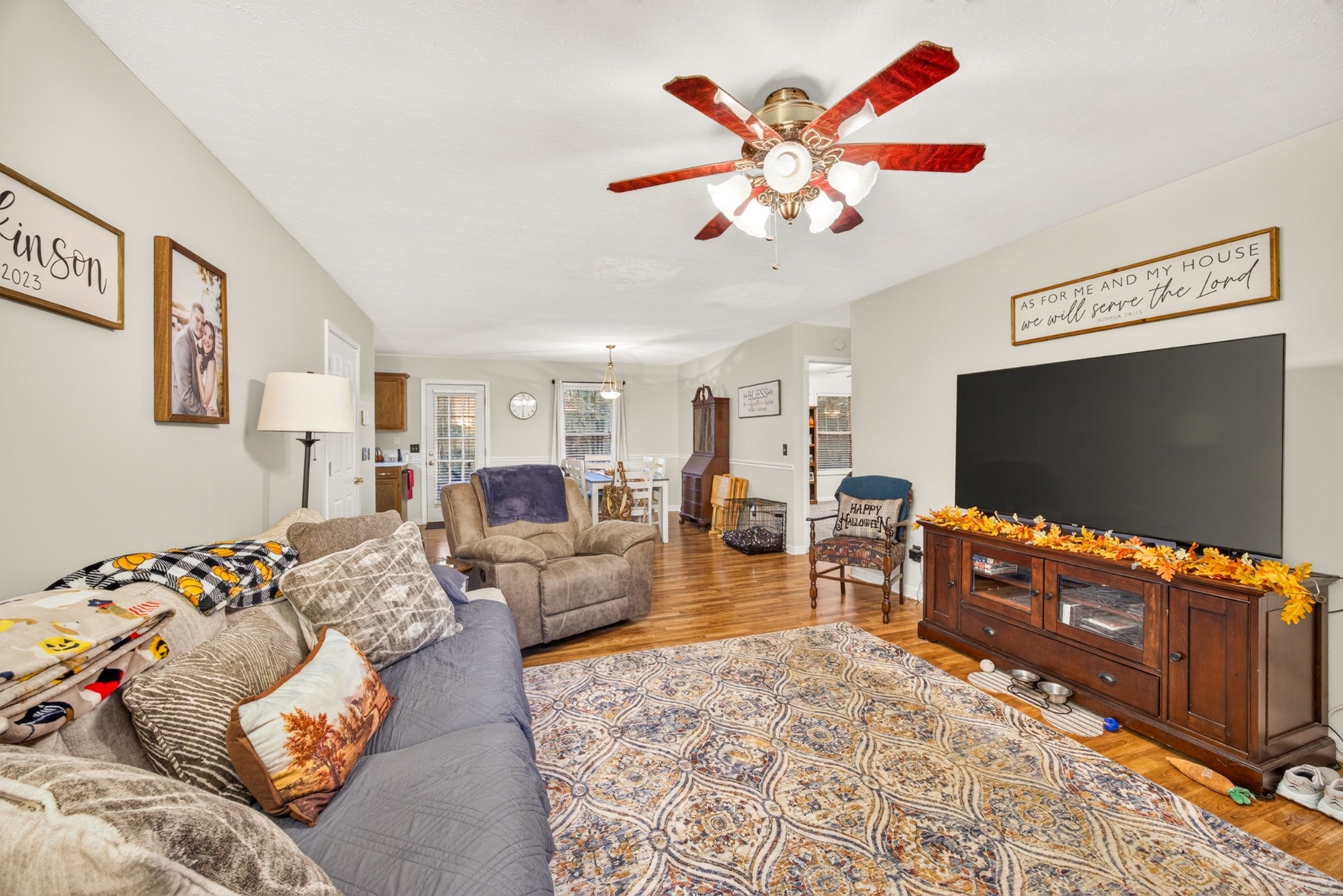 3733 Shady Oak Cir