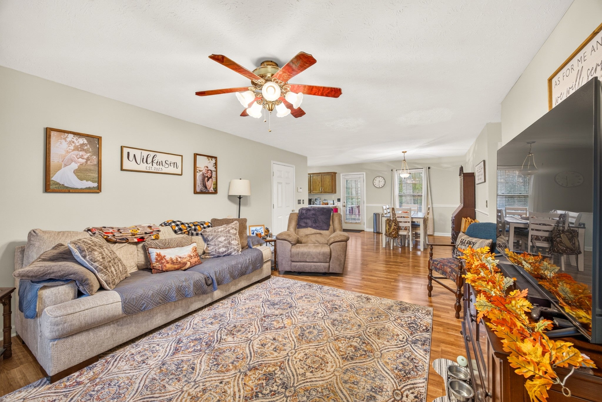 3733 Shady Oak Cir