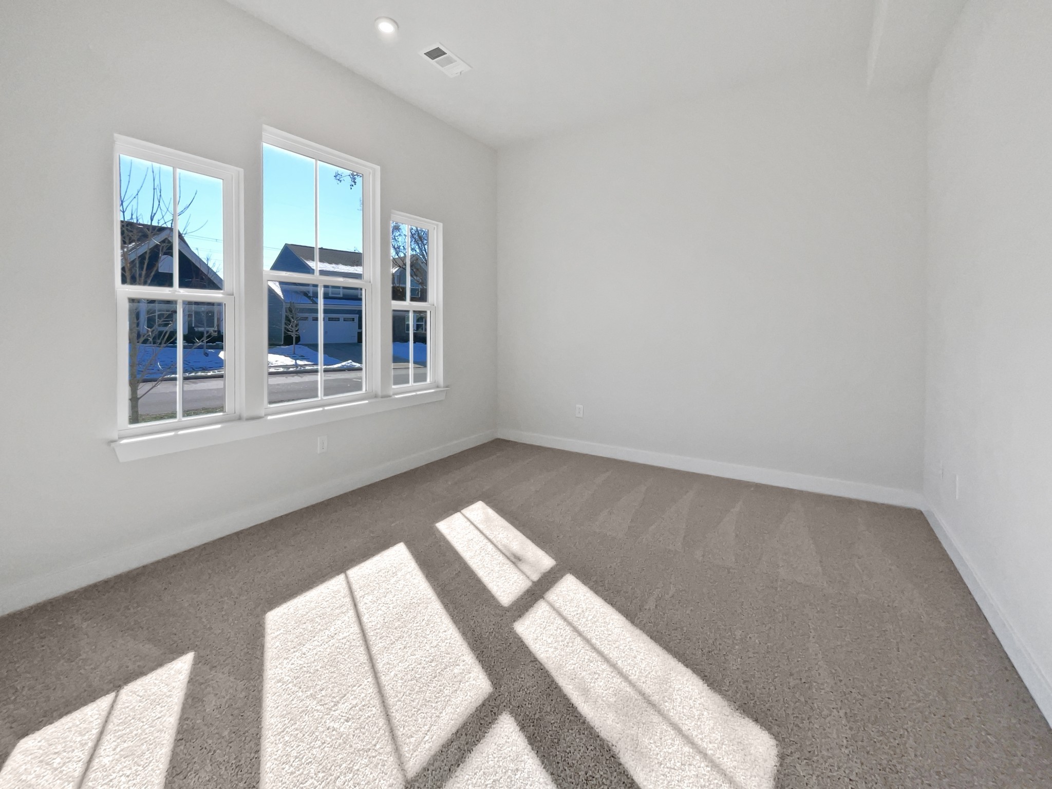 Brentwood, Tennessee 37027, United States, 4 Bedrooms Bedrooms, ,3 BathroomsBathrooms,Residential,Pending,101242