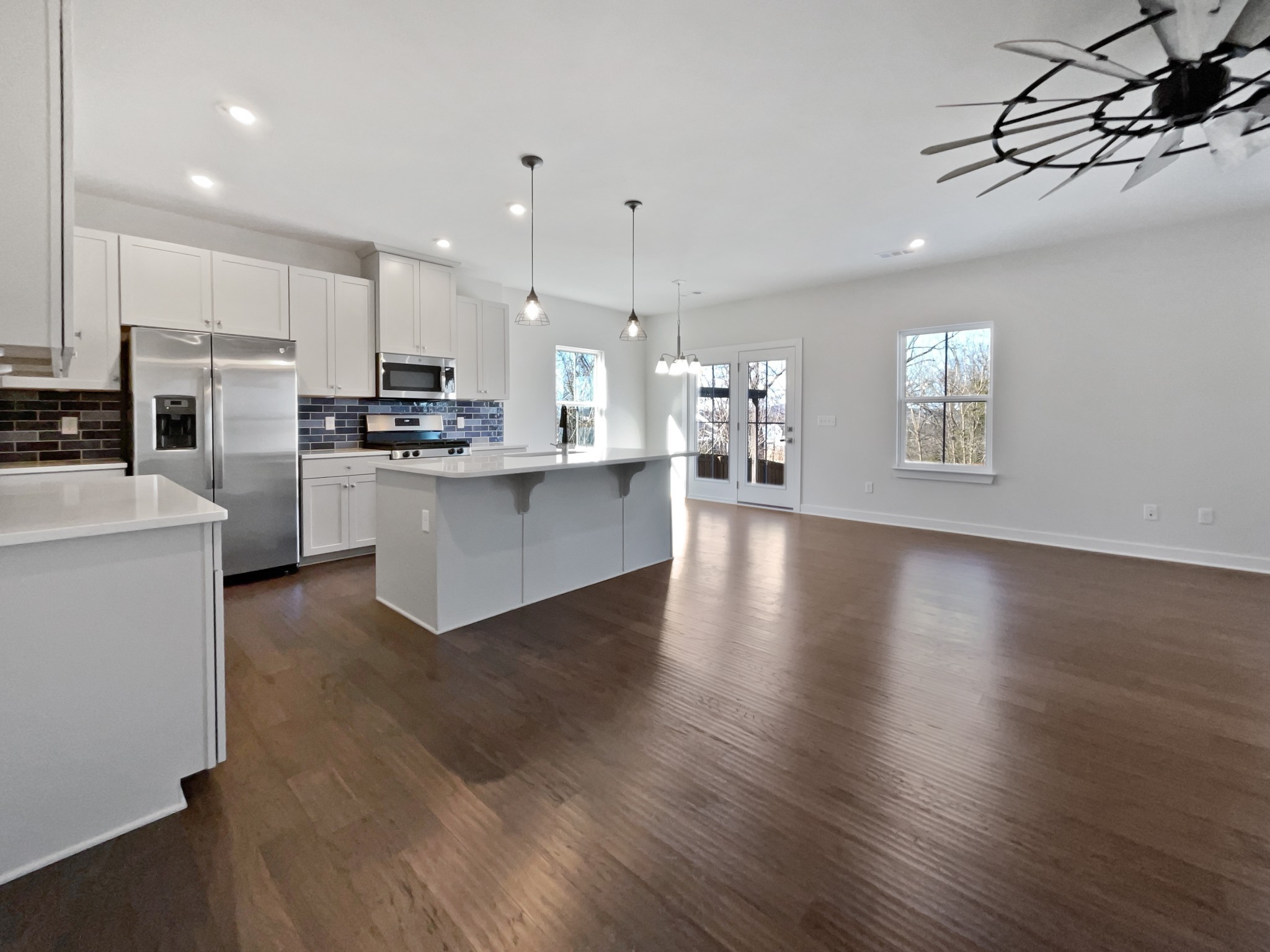 Brentwood, Tennessee 37027, United States, 4 Bedrooms Bedrooms, ,3 BathroomsBathrooms,Residential,Pending,101242