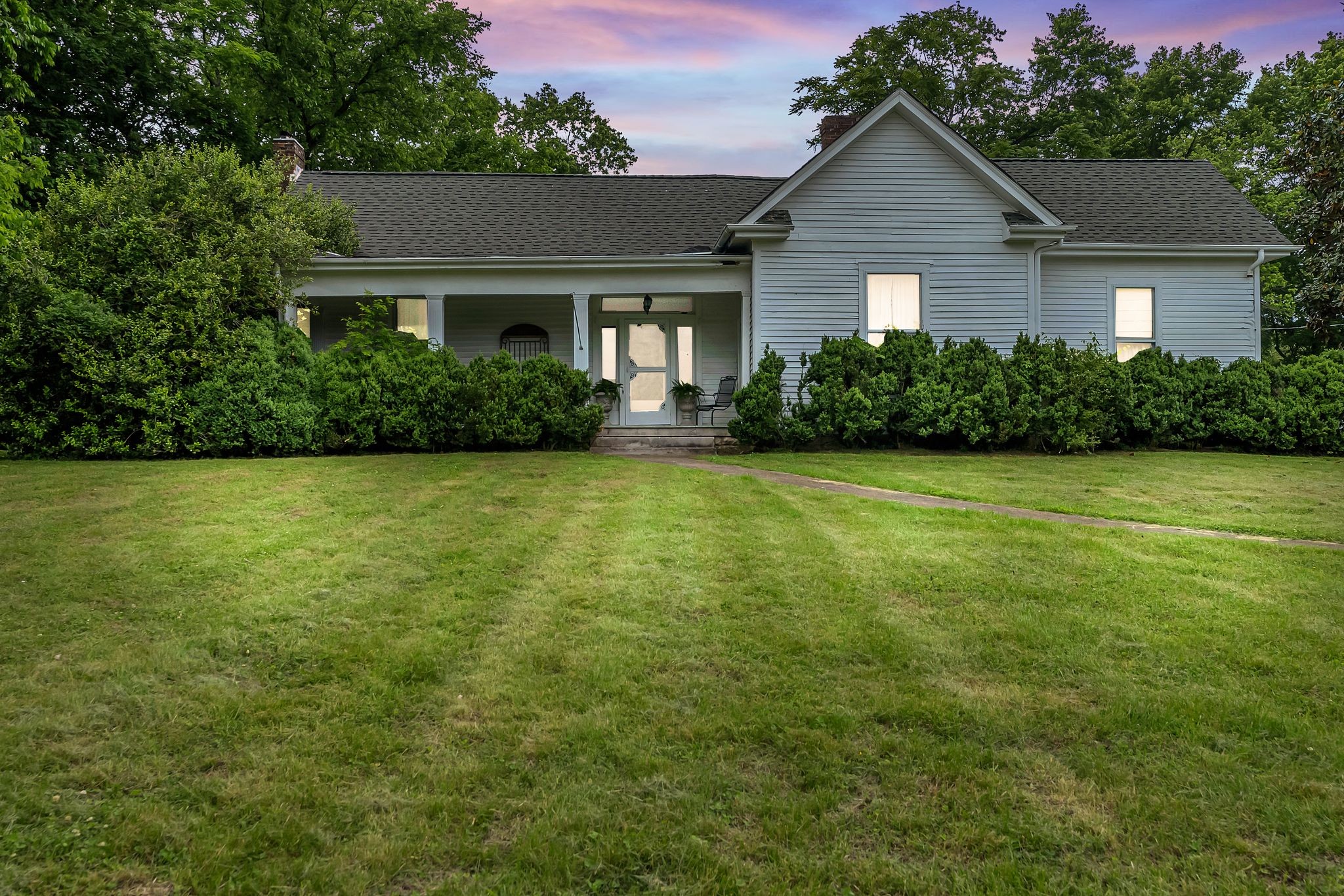 2033 Carters Creek Pike
