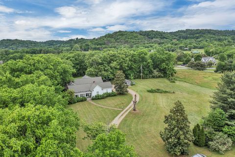 2033 Carters Creek Pike Franklin TN 37064