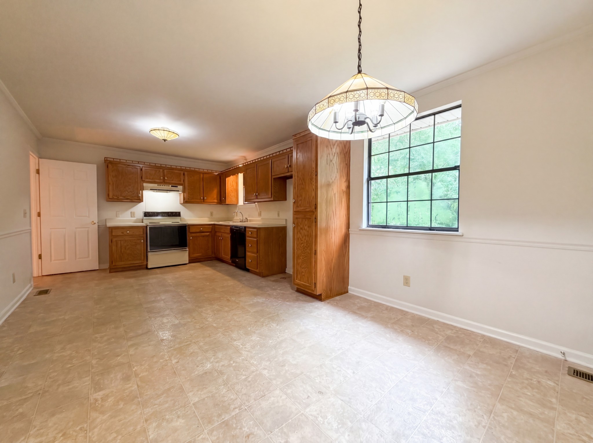 232 Lookout Dr