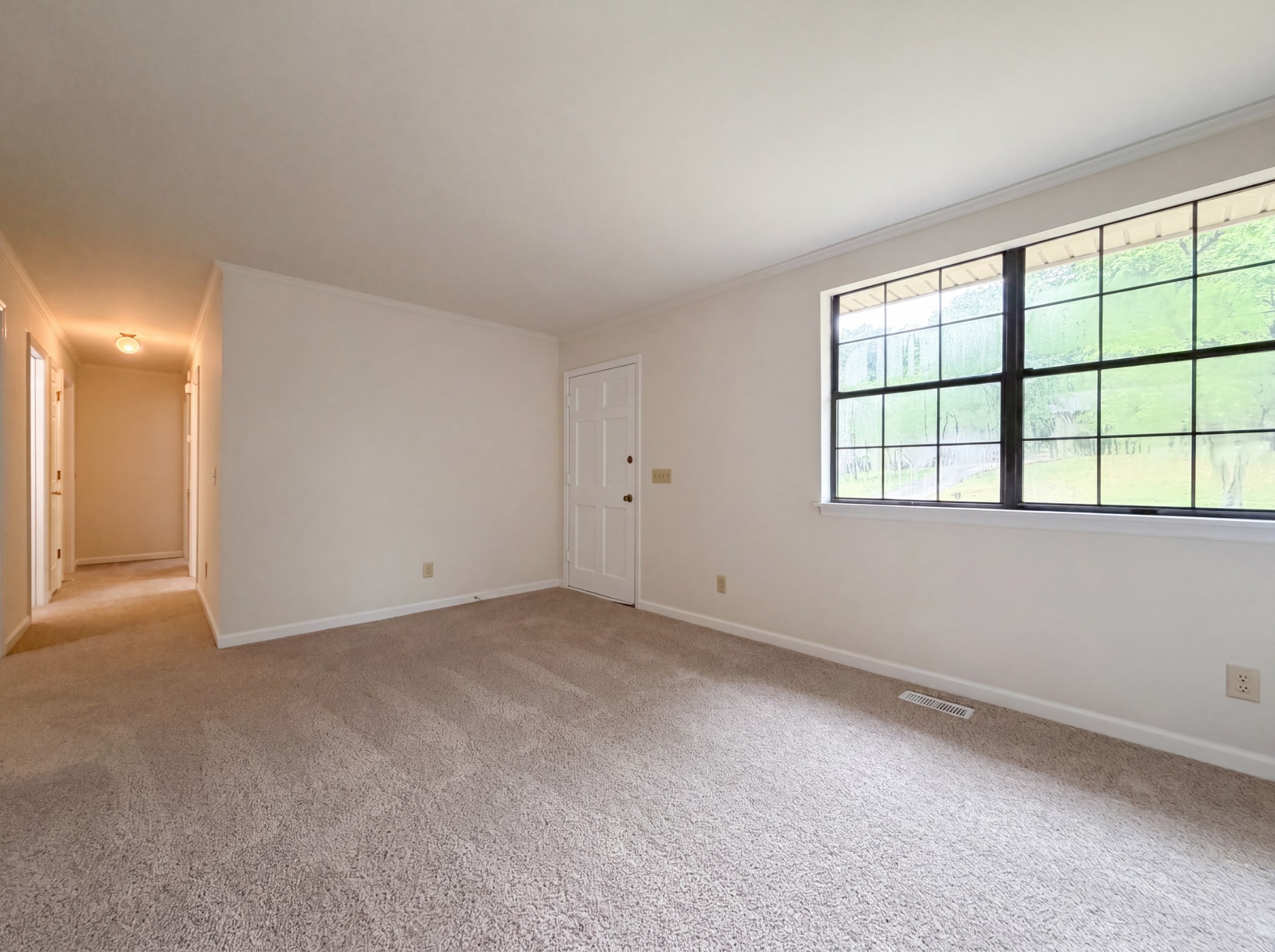 232 Lookout Dr