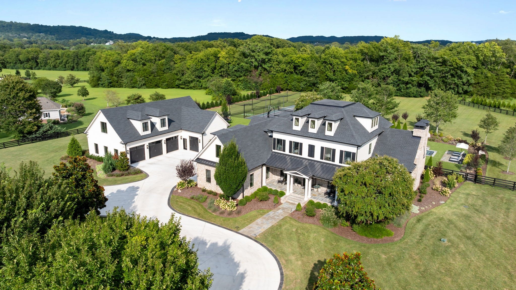 5-bed home for sale in Franklin, TN 37064, 3301 Running Springs Ct 3301 Running Springs Ct, Franklin TN 37064 5-bed home, photo 1 of 60