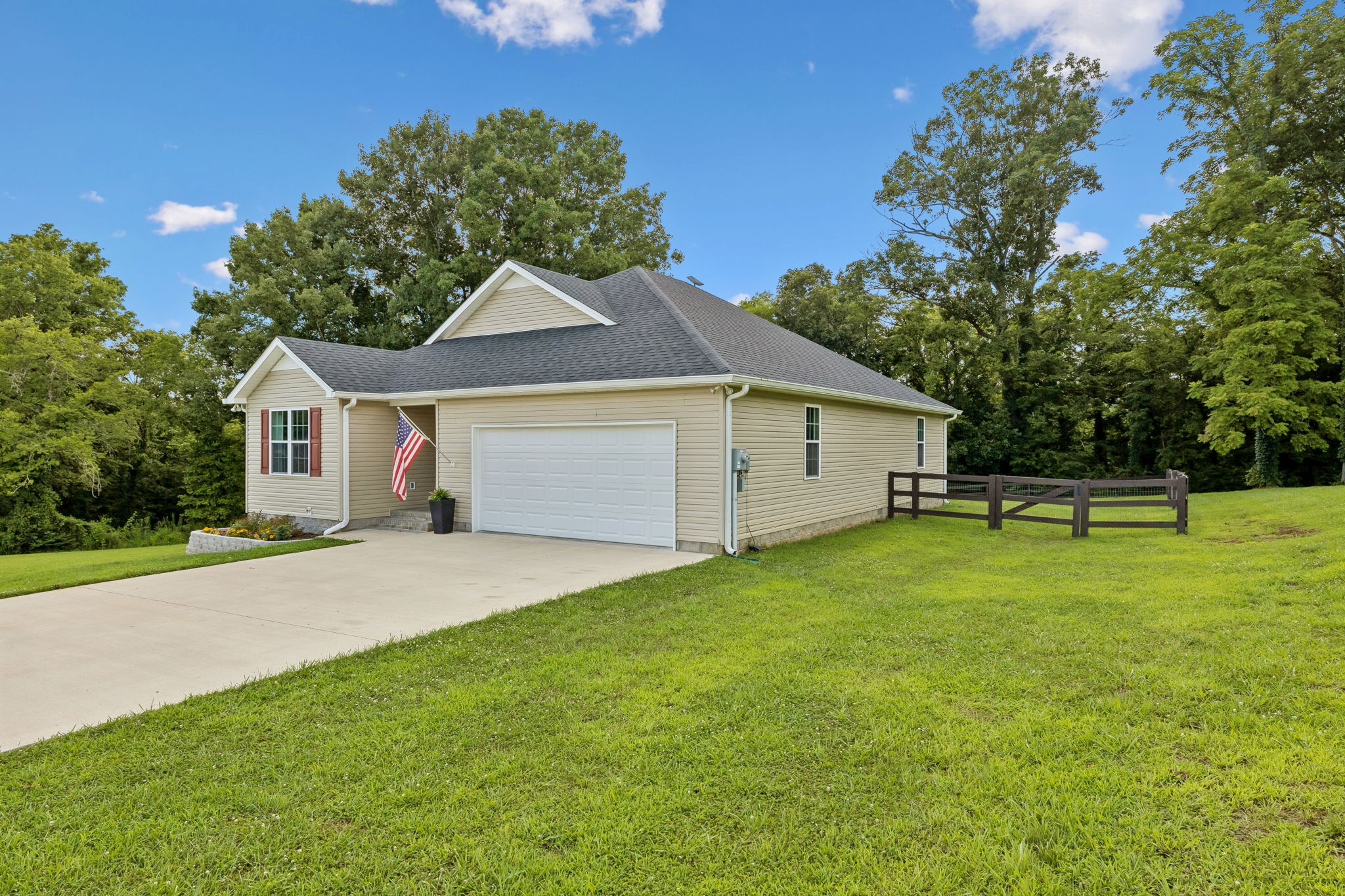 111 Fiddlers Ct
