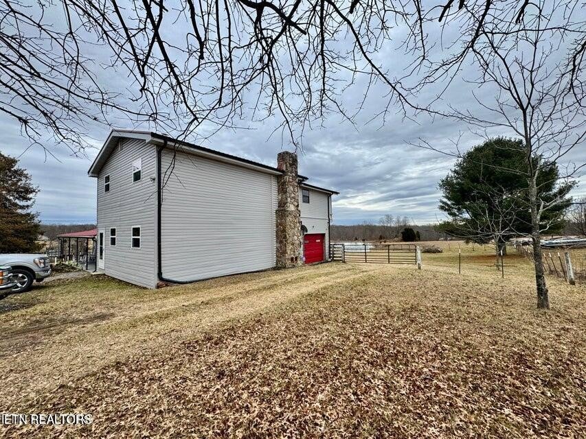 5889 Newton Rd