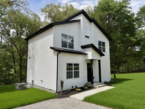 2833 Thrush Dr Clarksville TN 37040