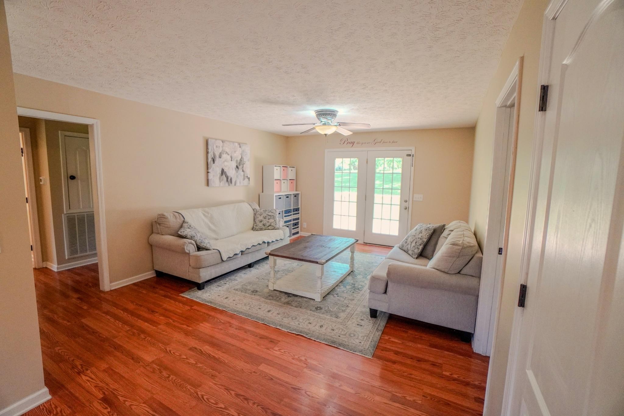 108 Valley Dr