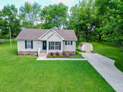 108 Valley Dr Springfield TN 37172