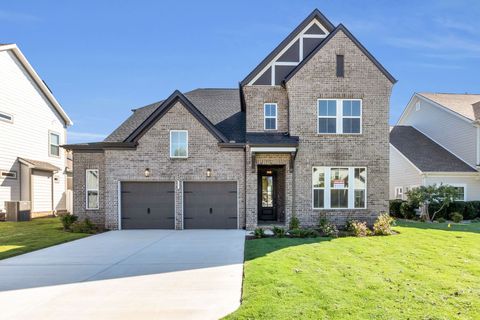 7404 Legends Way Murfreesboro TN 37129