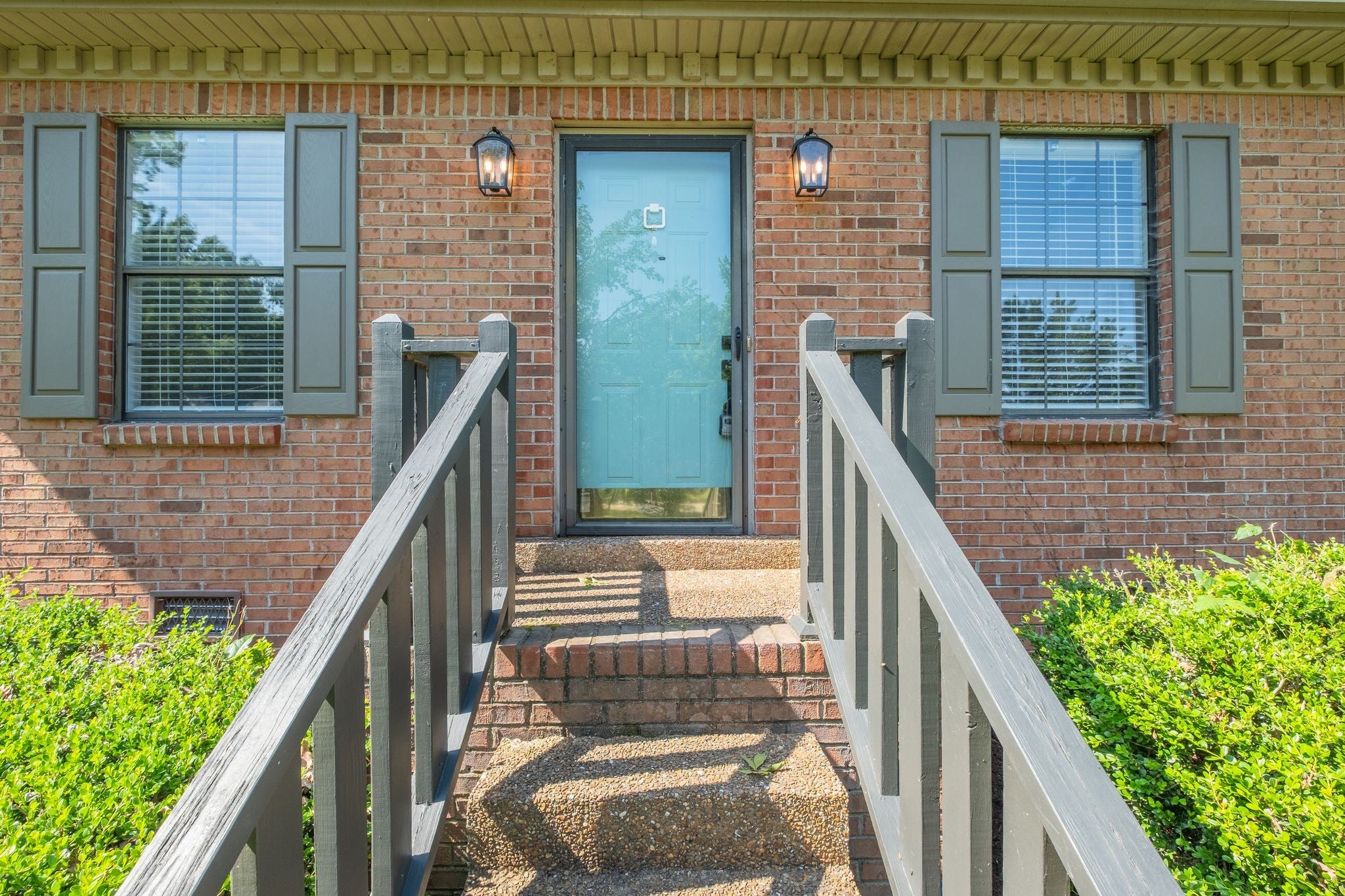 308 Oakdale Dr