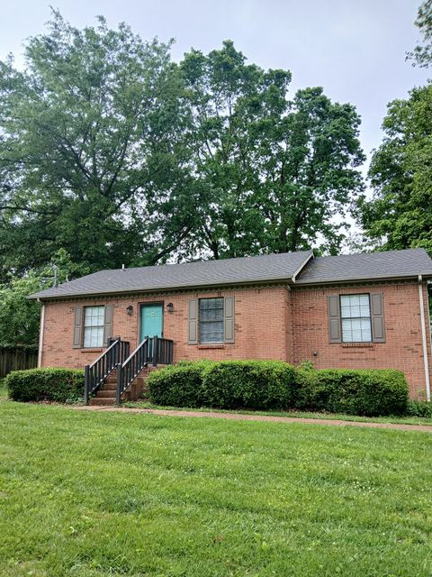308 Oakdale Dr White House TN 37188