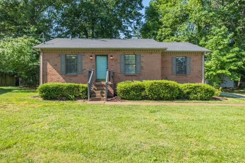 308 Oakdale Dr White House TN 37188