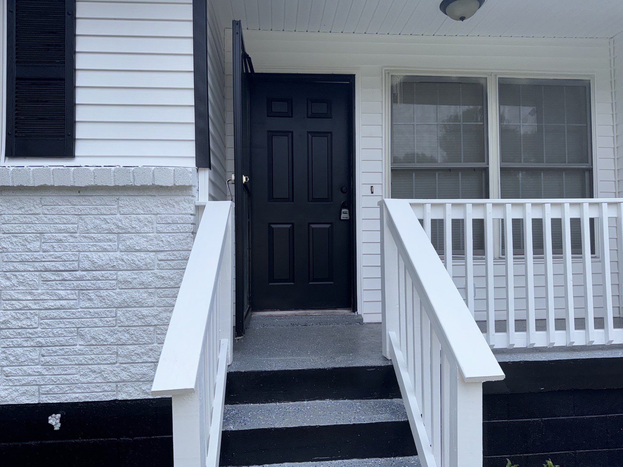 116 Mercury Dr