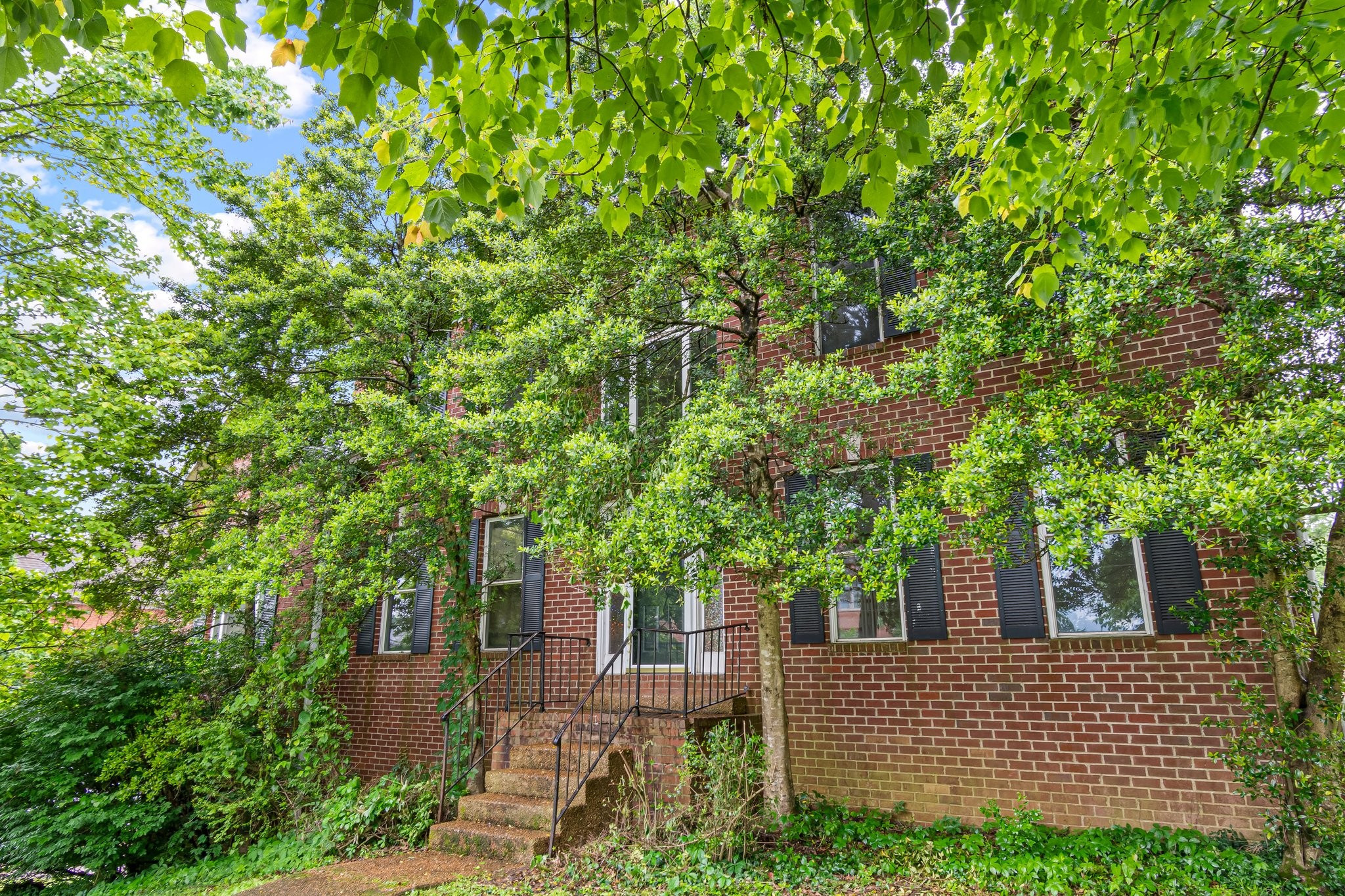 901 Bridgewater Ct