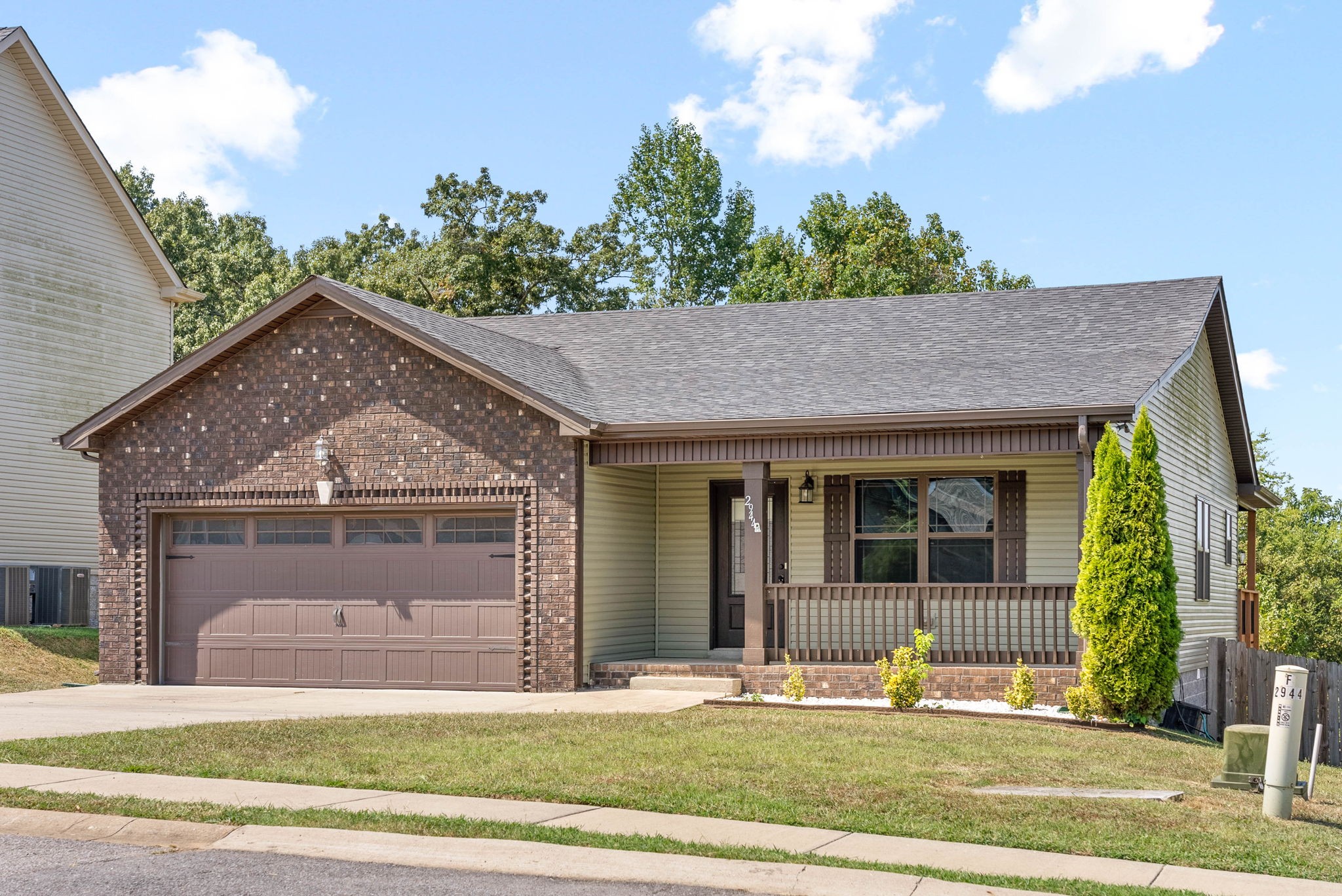 2944 Lancelot Ln