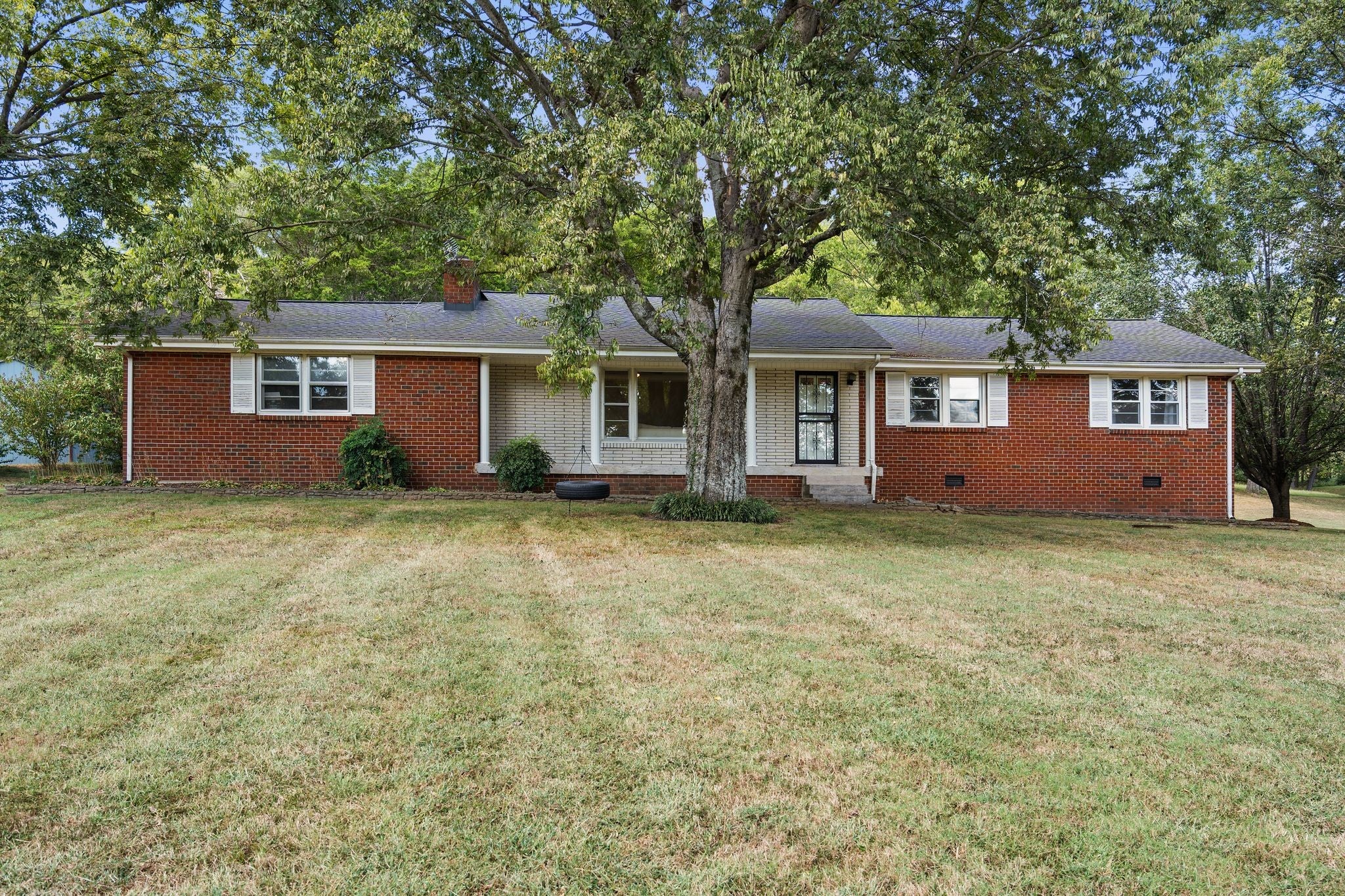 1106 Cartwright Cir N