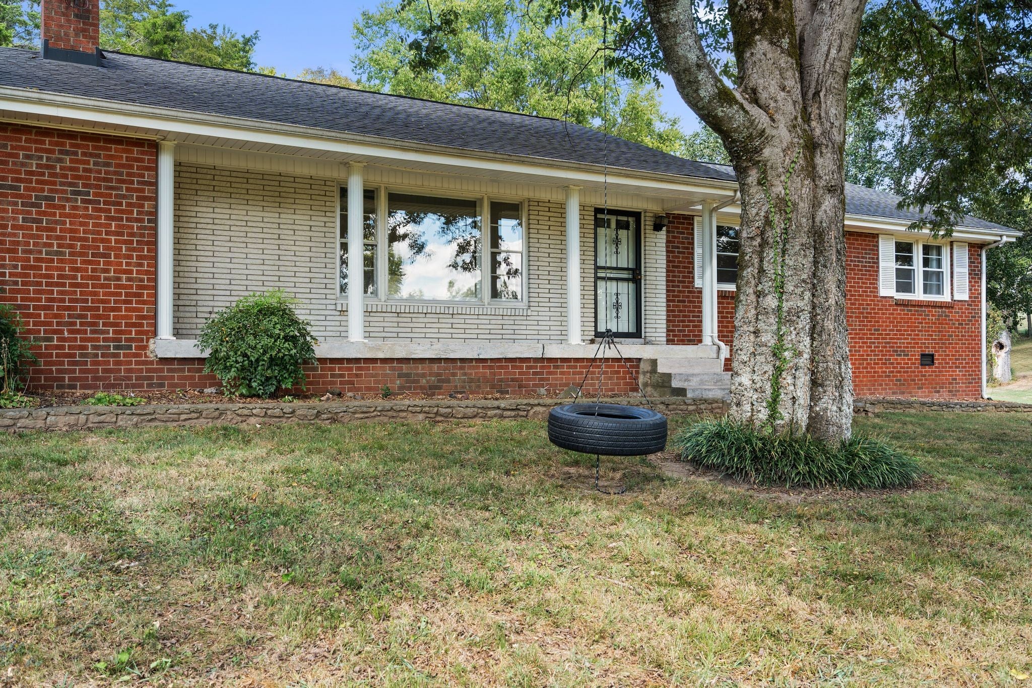 1106 Cartwright Cir N