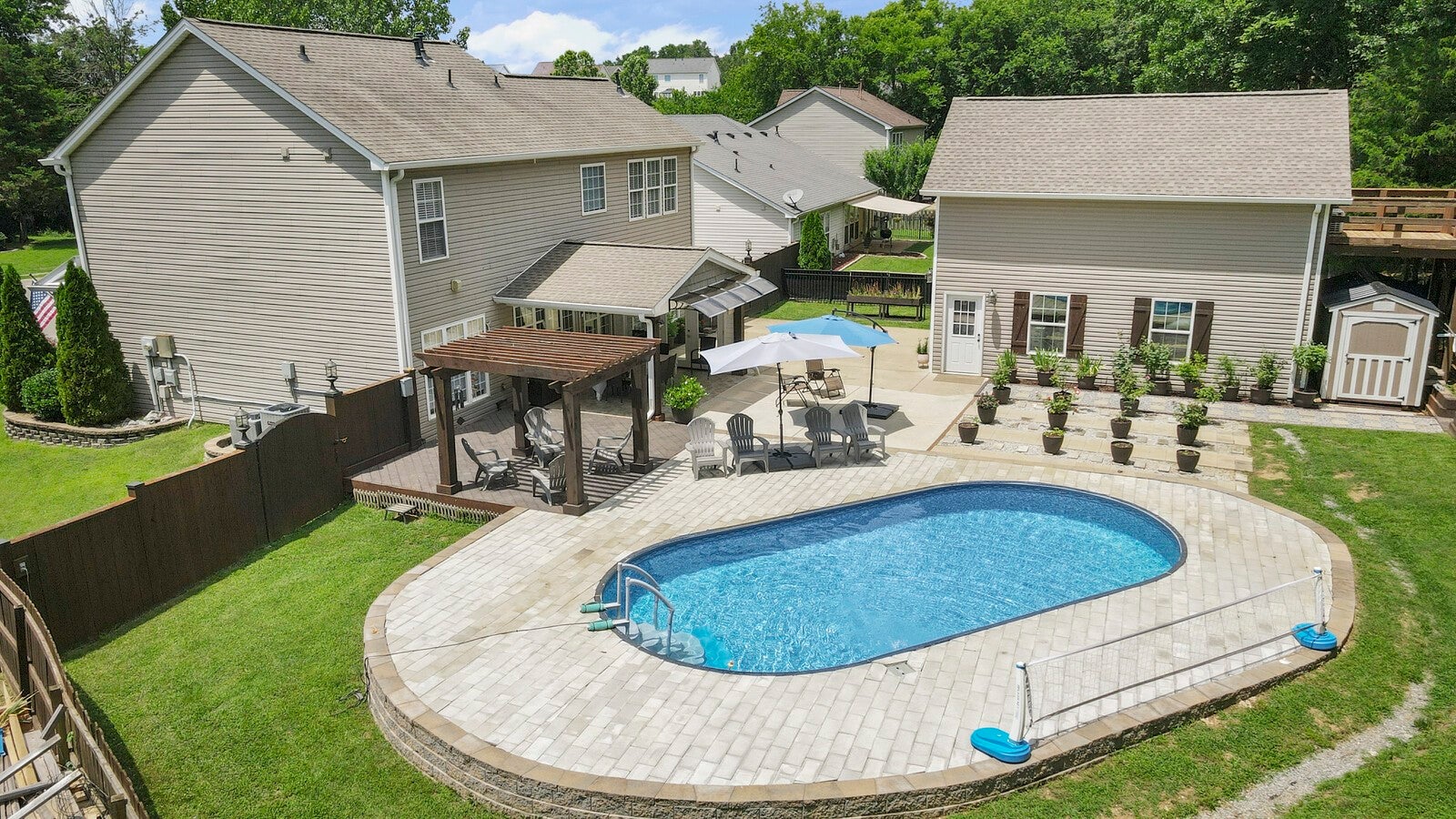 2235 Monthemer Cv