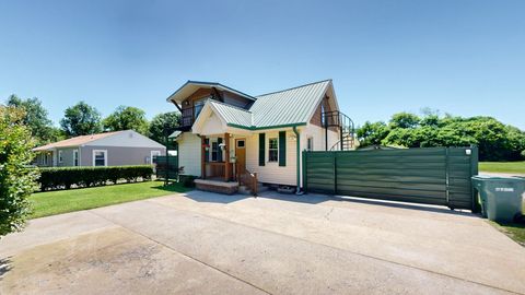 704 Page Ave Lebanon TN 37087