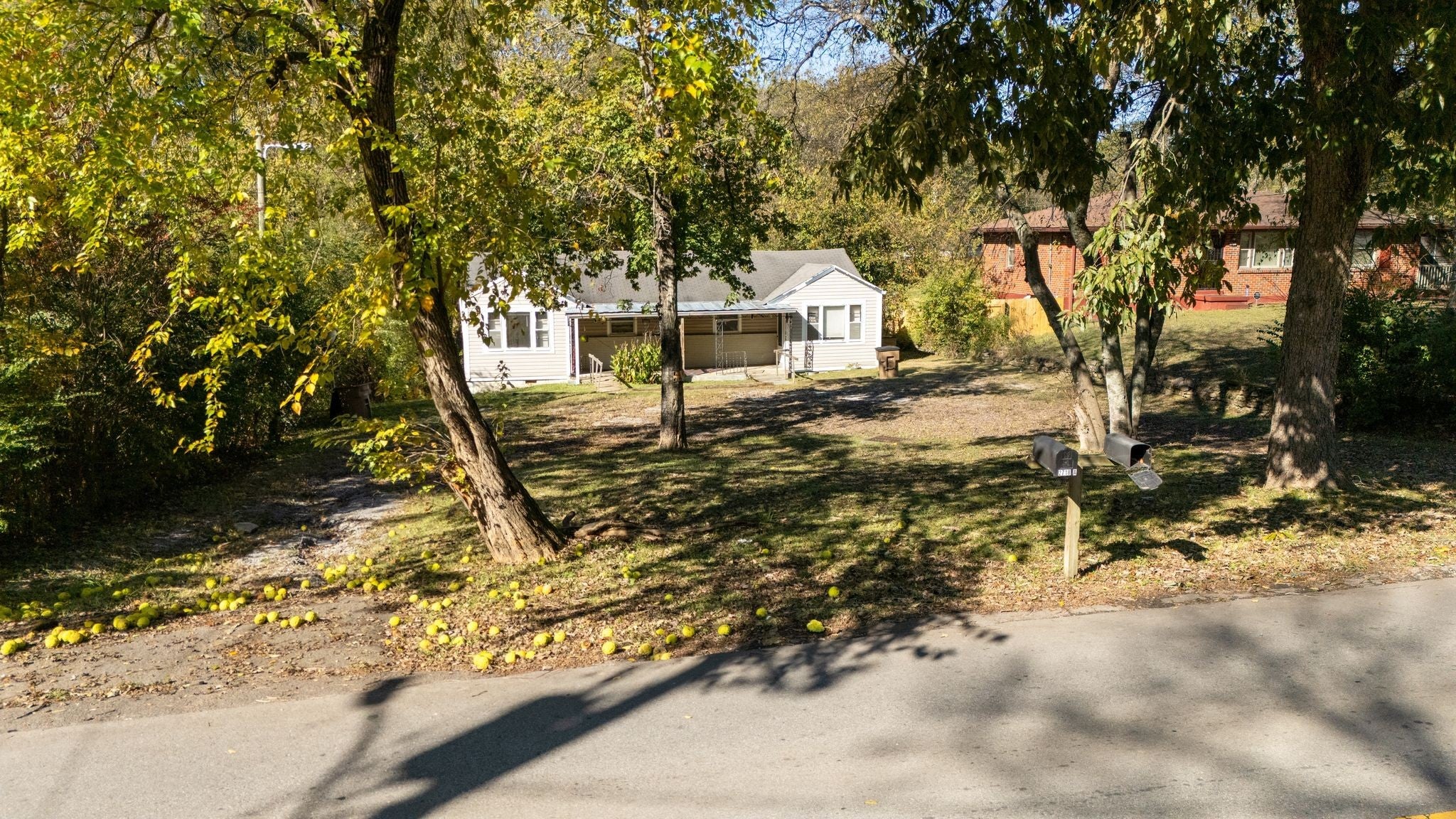 2718 Jones Ave