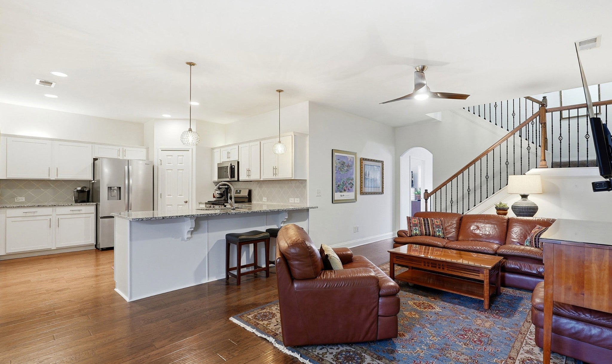 330 Madeira Pl