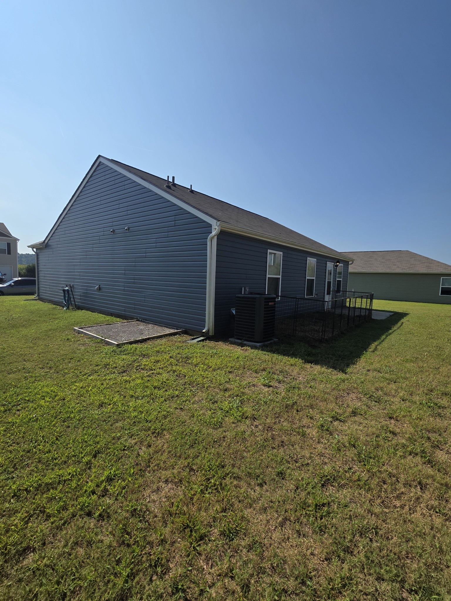 137 Crescent Cir