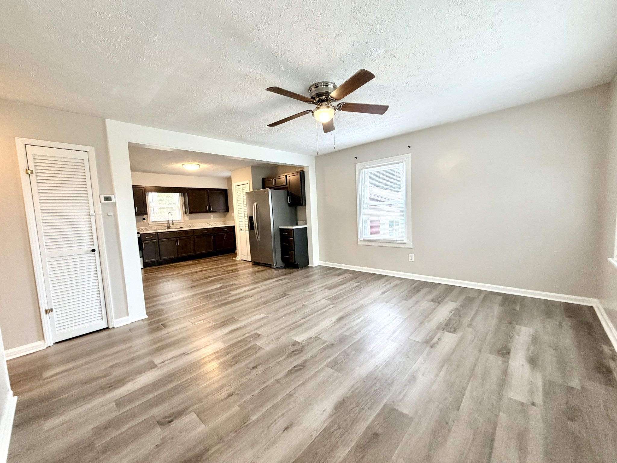 214 Hillside Ter