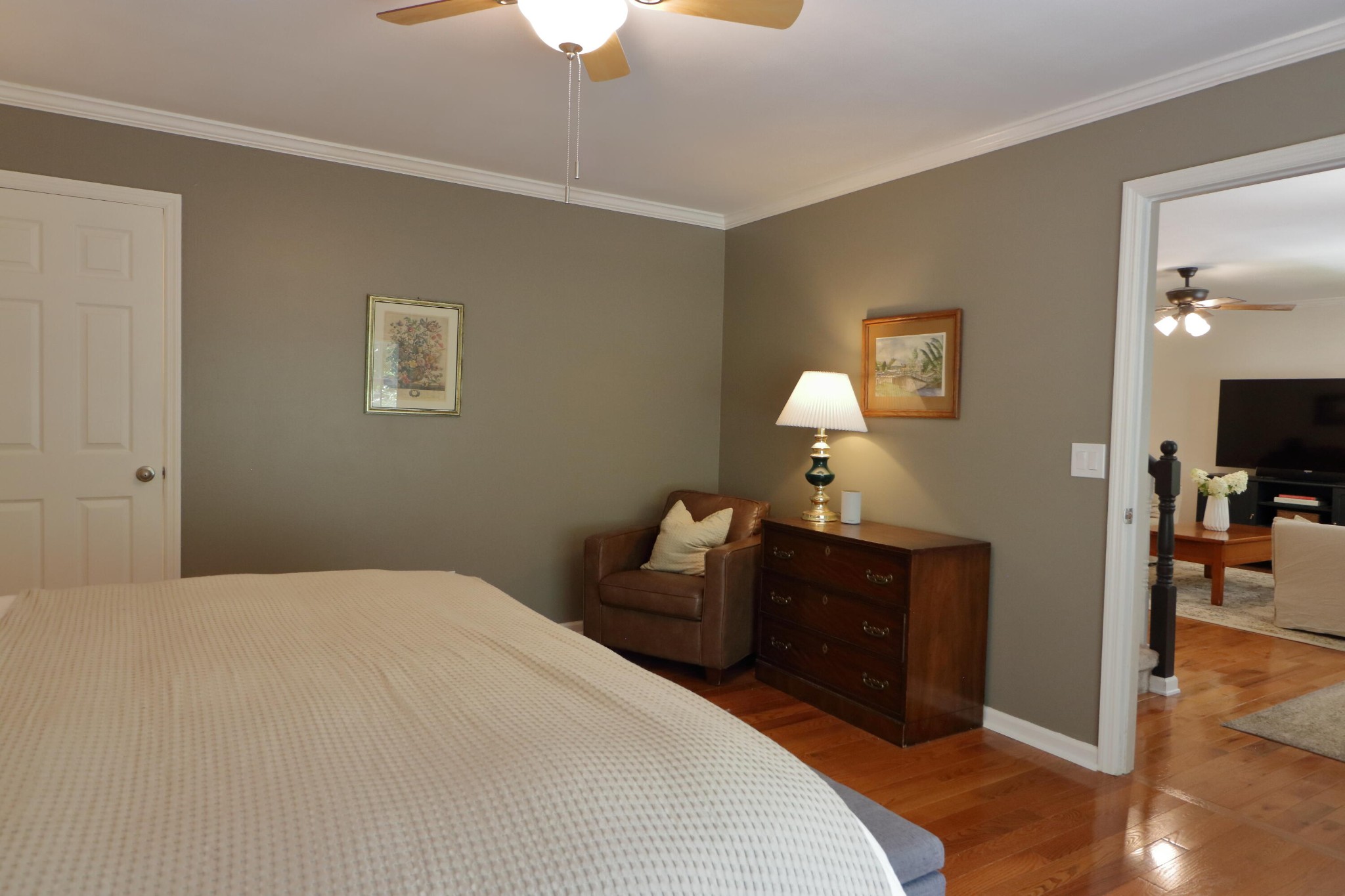 5175 Frontage Road NW