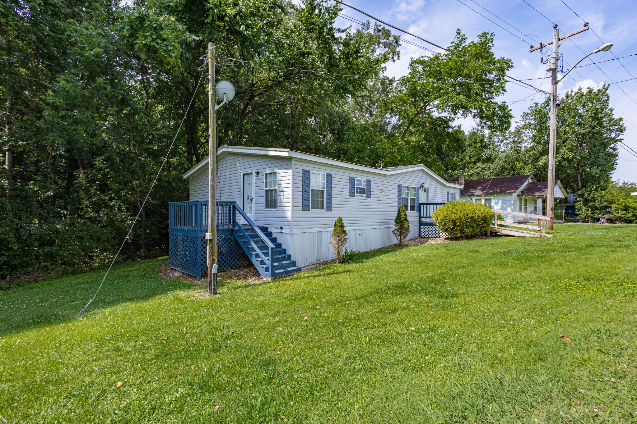 301 Shasteen St