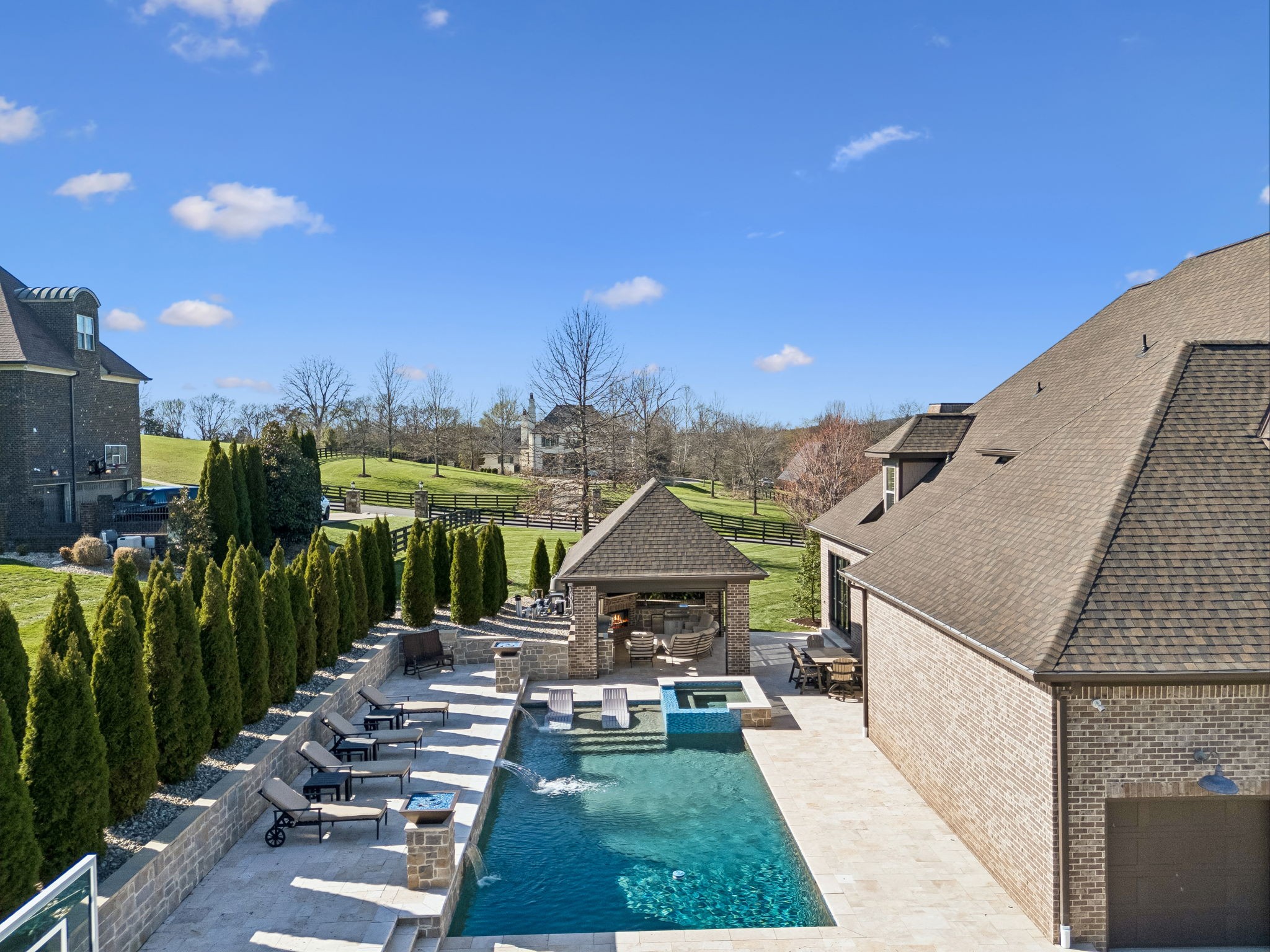 7201 Prairie Falcon Dr