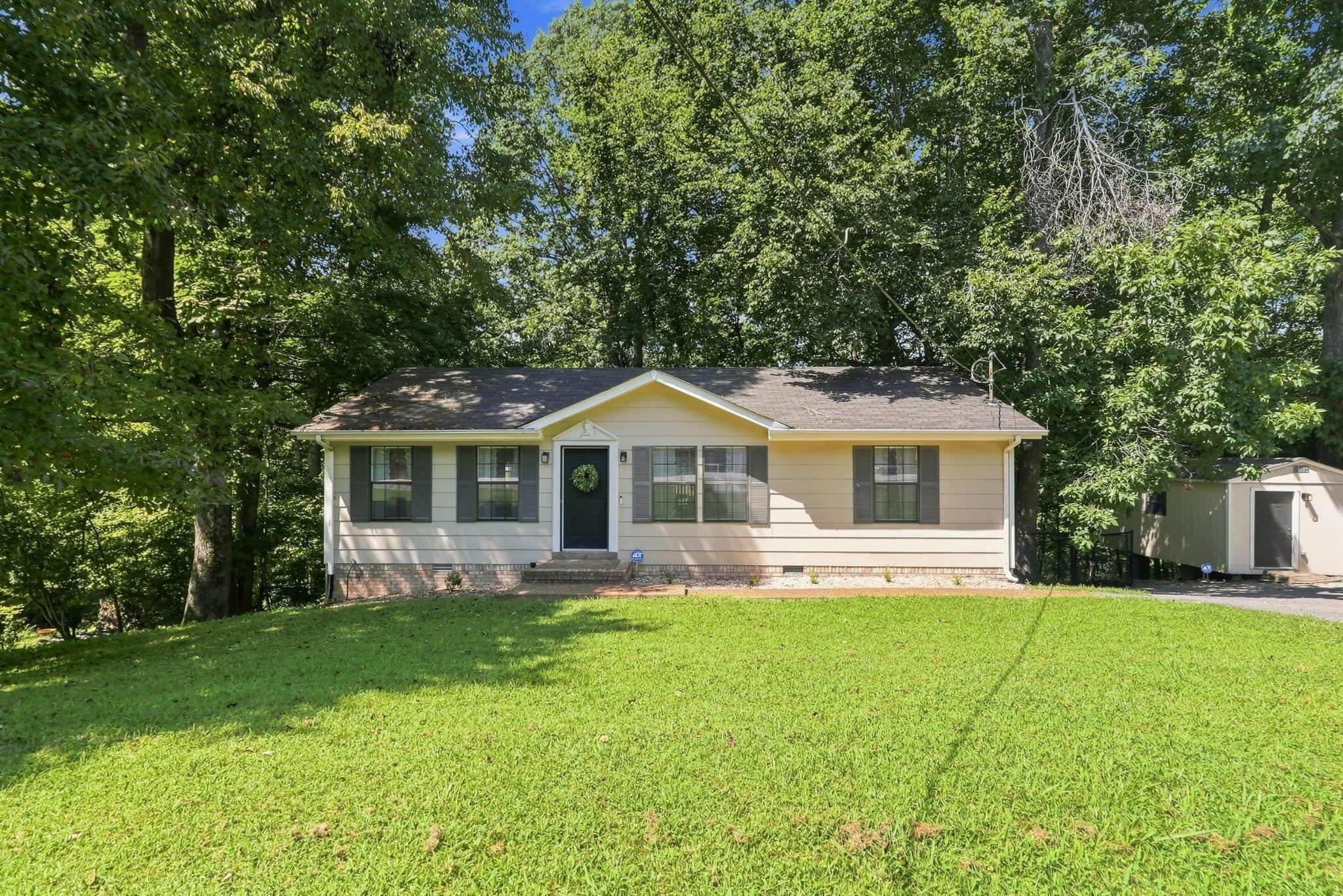 1211 Winding Way Dr - Photo 2