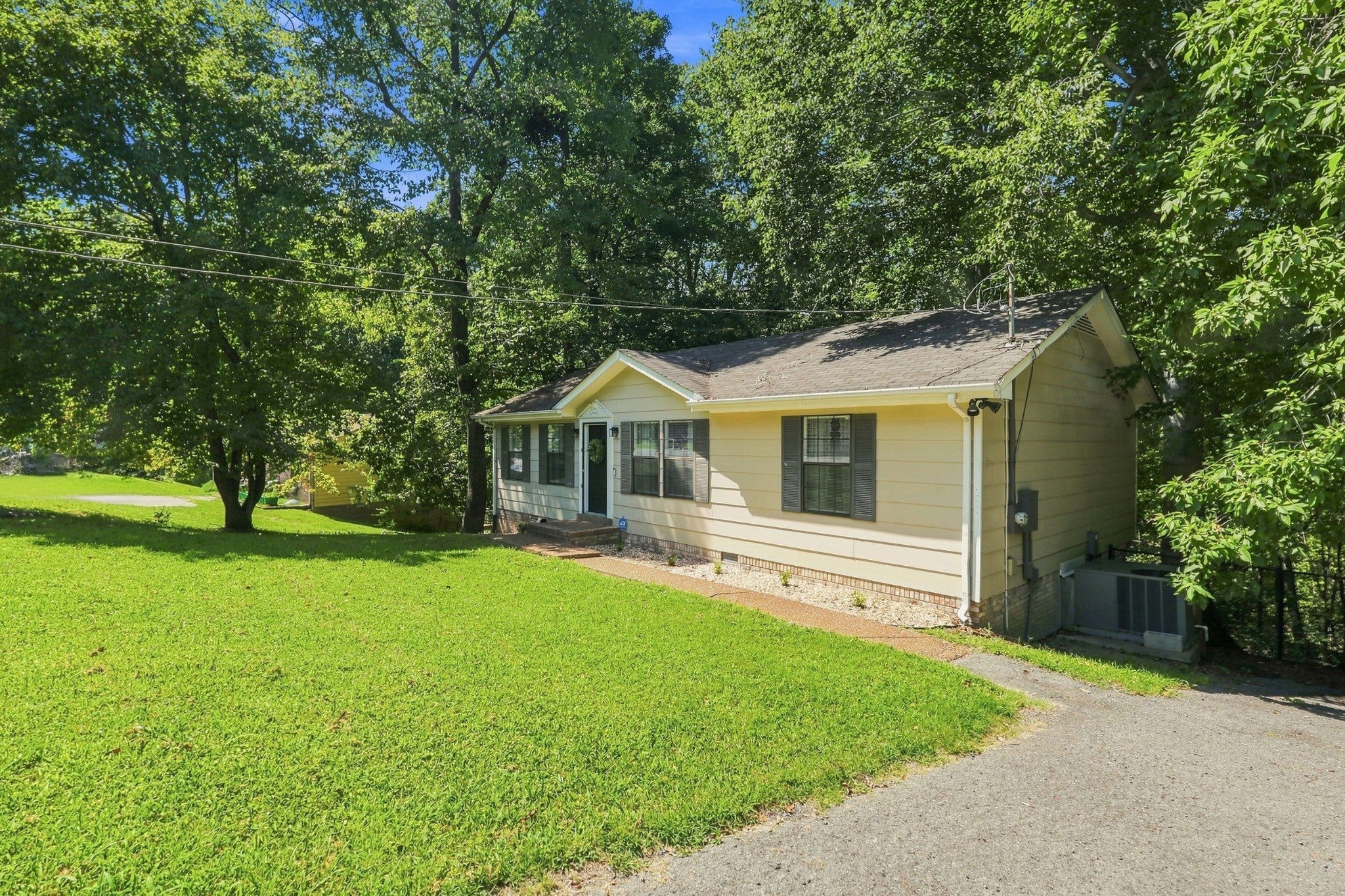1211 Winding Way Dr - Photo 4