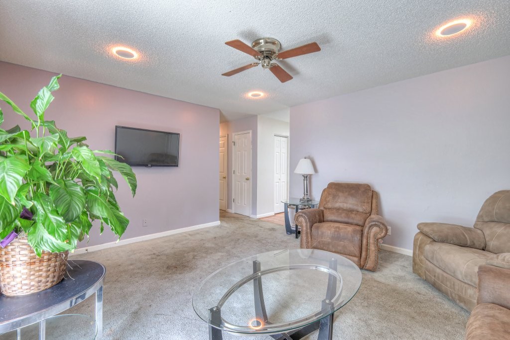 807 Shoma Drive