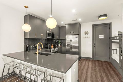 65 Lindsley Ave 502 Nashville TN 37210