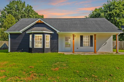 514 Bon Aqua Dr La Vergne TN 37086